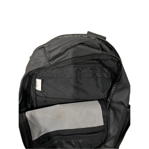 Ridge The Commuter Backpack Weatherproof - Picture 4 of 6
